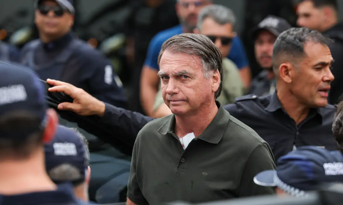 bolsonaro-cita-paranoia-em-audiencia-de-custodia;-prisao-e-mantida