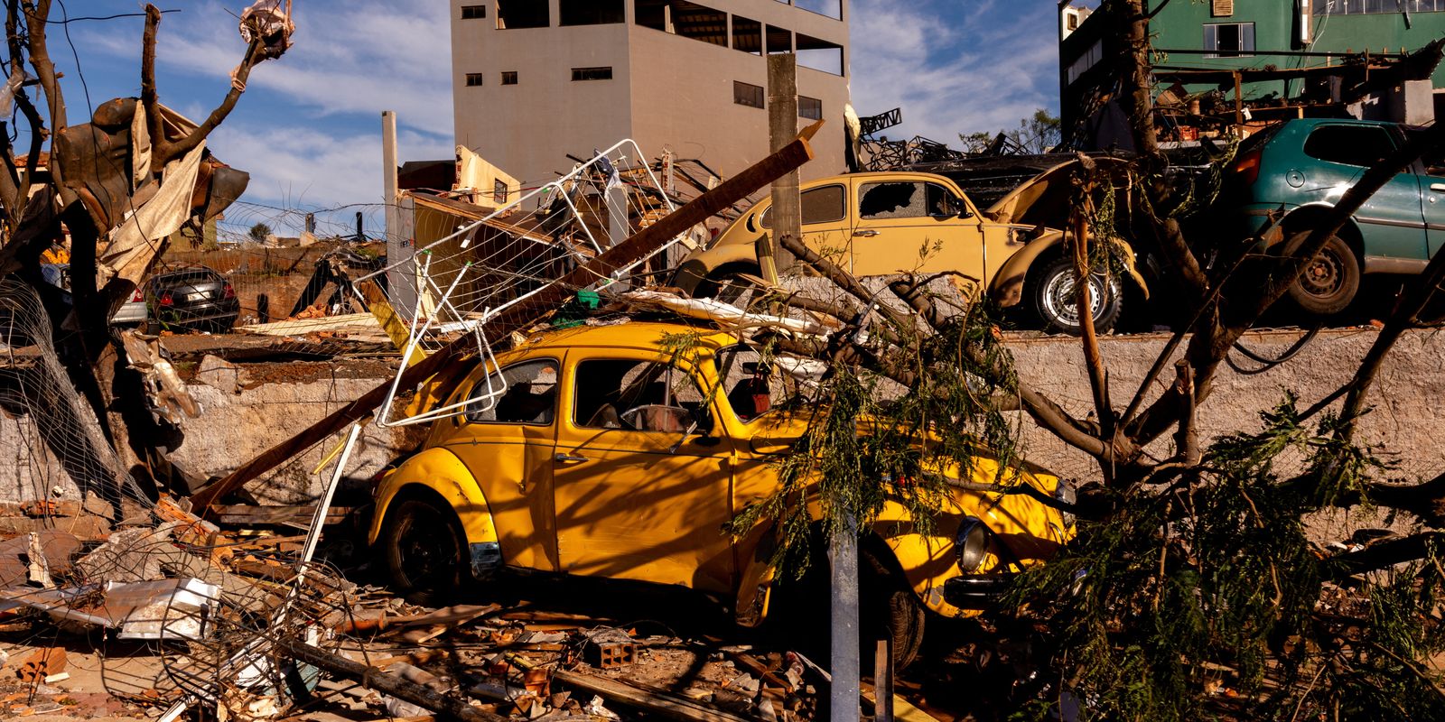 grupo-vai-acompanhar-acoes-em-areas-atingidas-por-tornado-no-parana