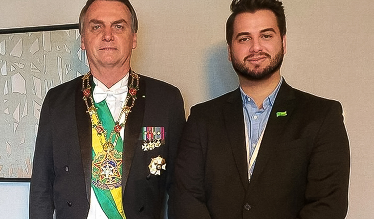 policia-federal-prende-filipe-martins,-condenado-pela-trama-golpista