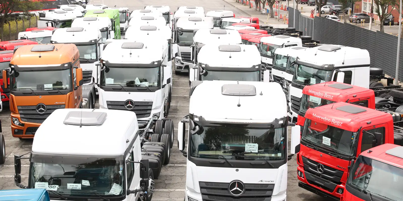 governo-anuncia-r$-10-bilhoes-em-credito-para-compra-de-caminhoes