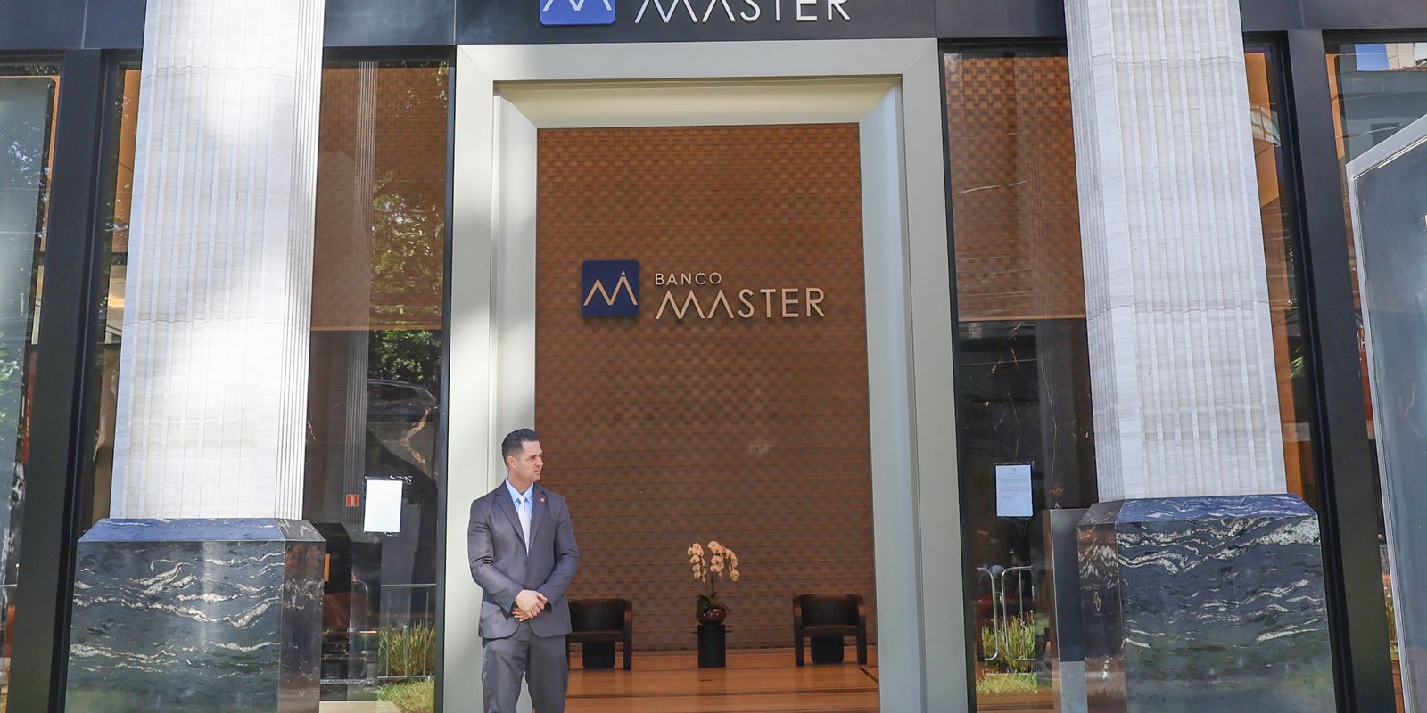 inss-bloqueia-repasses-a-master-por-problemas-em-consignados