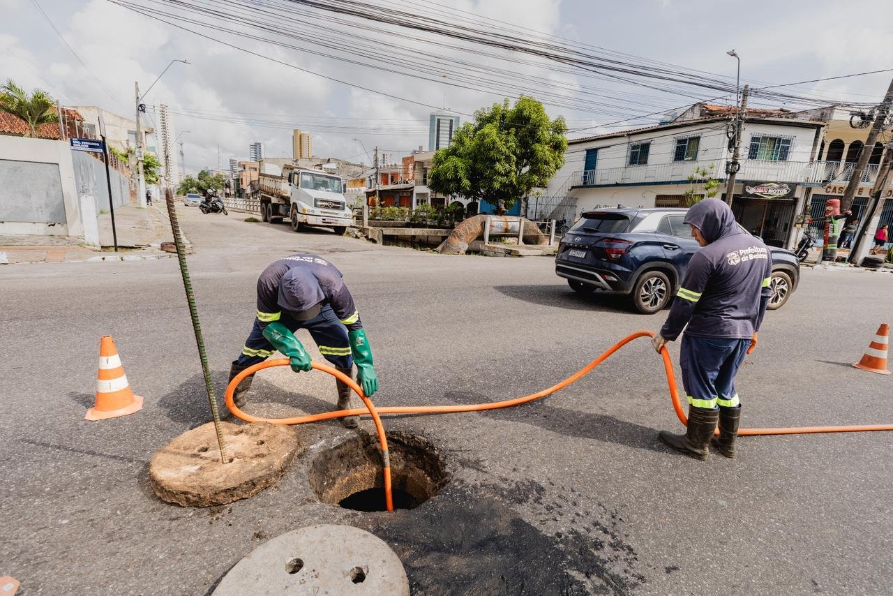 prefeitura-de-belem-intensifica-limpeza-de-canais-e-bueiros-para-prevenir-alagamentos