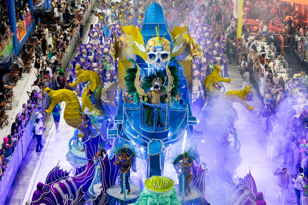 quem-sao-eles-transforma-a-avenida-em-epopeia-das-aguas-amazonicas