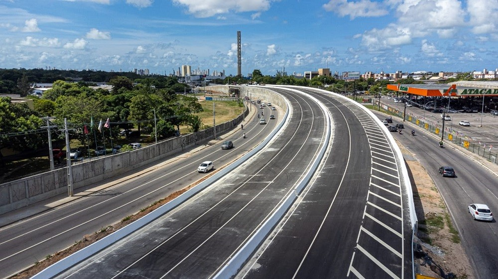 video:-transito-na-joao-paulo-ii-sofre-mudancas-para-avanco-das-obras-de-novo-viaduto