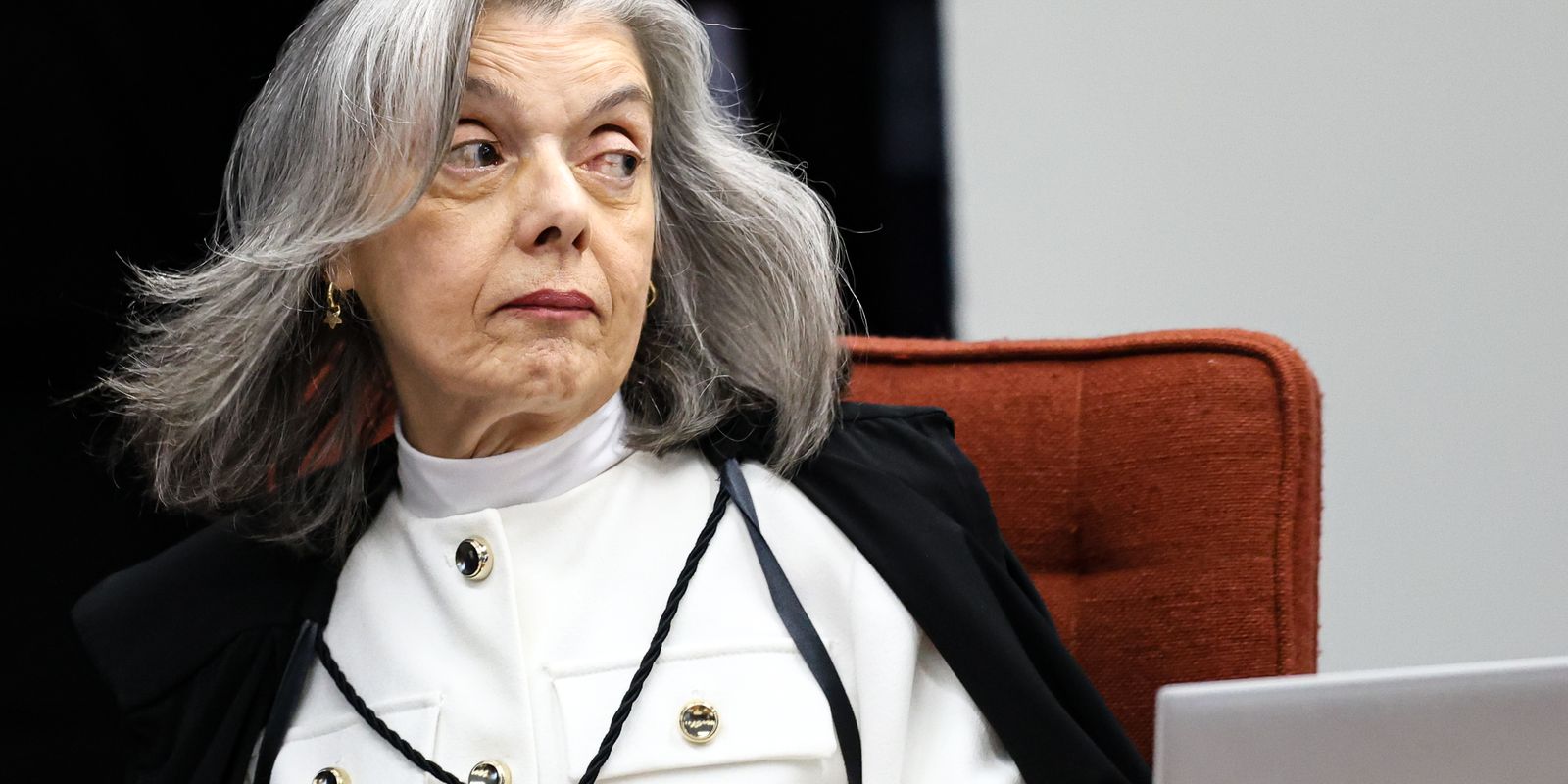 carmen-lucia-relata-ameaca-de-bomba-em-palestra-a-estudantes-no-df