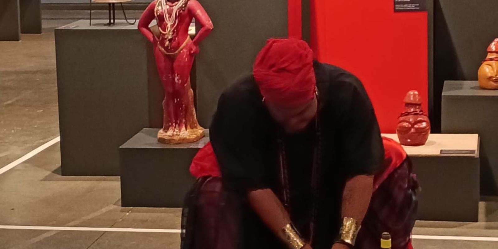 exposicao-explora-presenca-de-exu-na-cultura-afro-brasileira