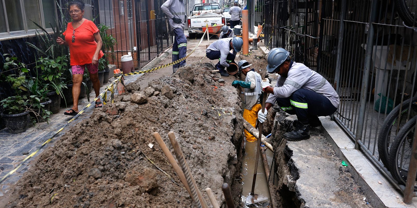 mare-recebe-obras-de-esgoto,-mas-drenagem-e-lixo-e-seguem-como-desafio